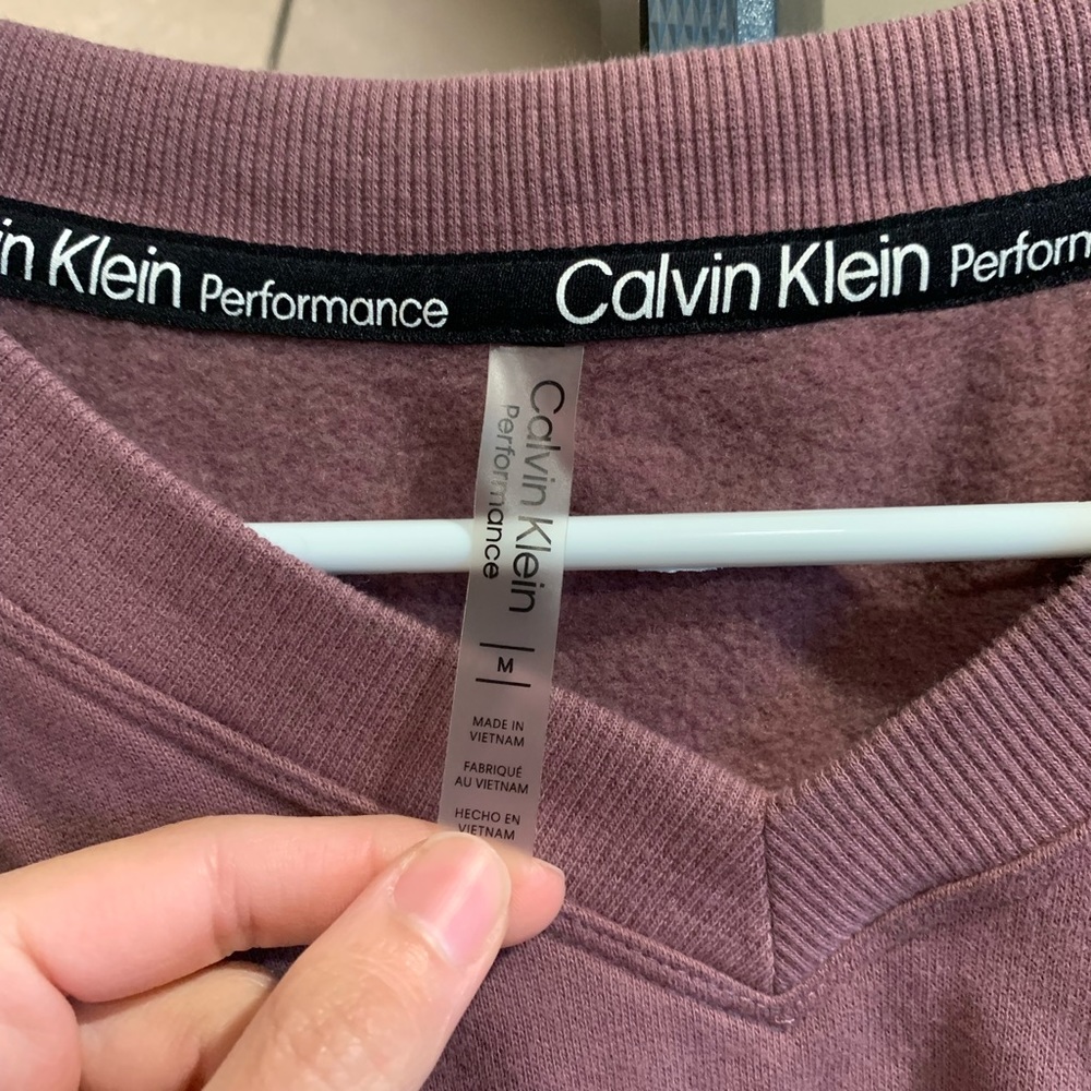 Calvin Klein pullover - Picture 3 of 5